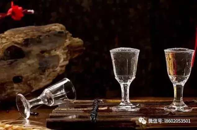 广东省的酒坛厂，传统工艺与现代技术的完美结合